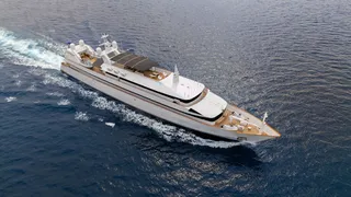 65m flagship Nicolini superyacht Adamas V receives $1M price reduction