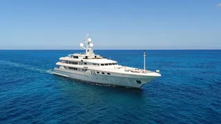63m Codecasa motor yacht Apogee sold