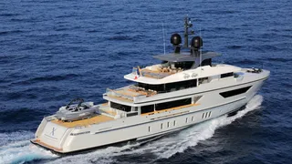 42m Sanlorenzo motor yacht X sold