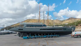 40m BOA motor yacht Boa Kingdom launched