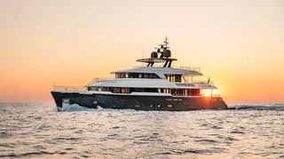 2023 moonen martinique motor yacht for sale cocoon