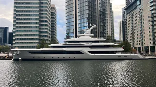 80m "zero-emission" Feadship explorer yacht Valor arrives in London, UK