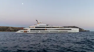 Inside one of the largest superyachts ever built by Benetti