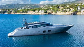 pershing motor yacht aldebaran III for sale exterior