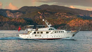 25m Lady L yacht for sale 