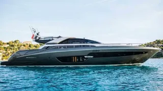 Riva 88 Domino Super motor yacht Wildone listed for sale
