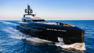 Luxury yacht with freshly painted hull using Boero YachtCoatings