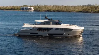 Ocean Alexander 30R motor yacht