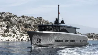 alia yachts' 0110