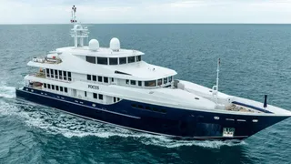 47m North American Yachts motor yacht Focus sold