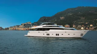 32m Sanlorenzo SL106 motor yacht Piacere III sold