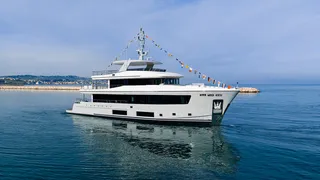 33m cdm nauta air 108 yacht tartaruga launched