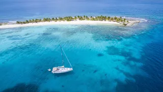 Clear blue sea water at Carraicou island