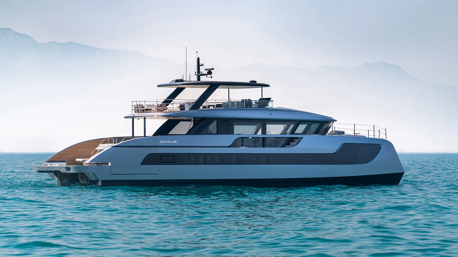 ultima 88 catamaran running on water