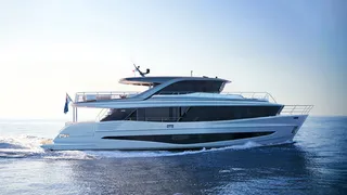 Princess Yachts X90