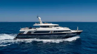 31m custom line motor yacht hag for sale