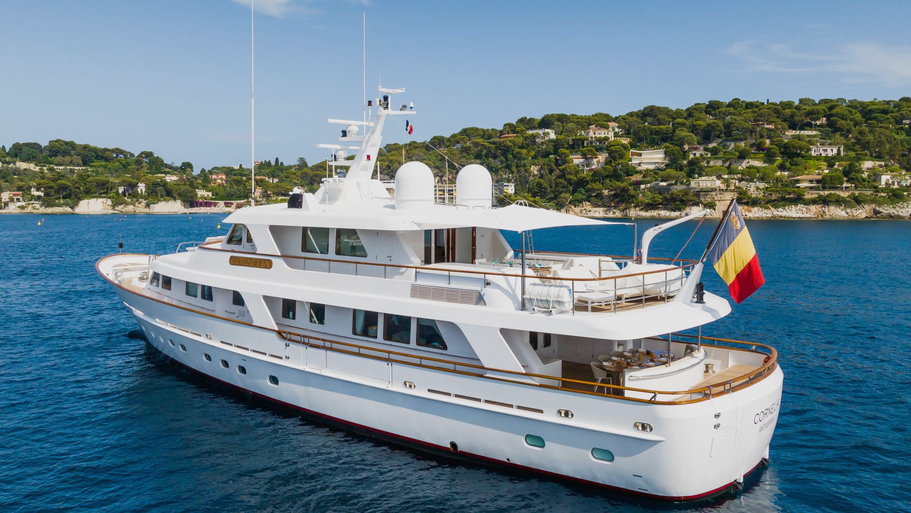 34m RMK motor yacht Cornelia listed for sale