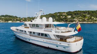 34m RMK Marine motor yacht for sale Cornelia exterior