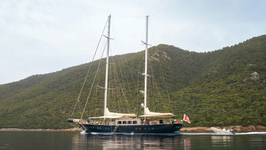 39m ada yacht le pietre