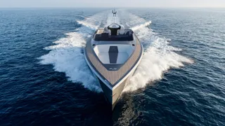 10 of the best new tenders, chase boats and limousines afloat