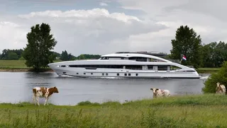 Heesen's 50m Project Sophia en route to sea trials