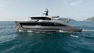 Antonini Navi delivers first full-custom Seamore 34 yacht Matilde 7