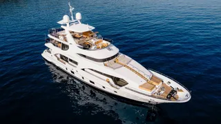 33m benetti motor yacht afina for sale