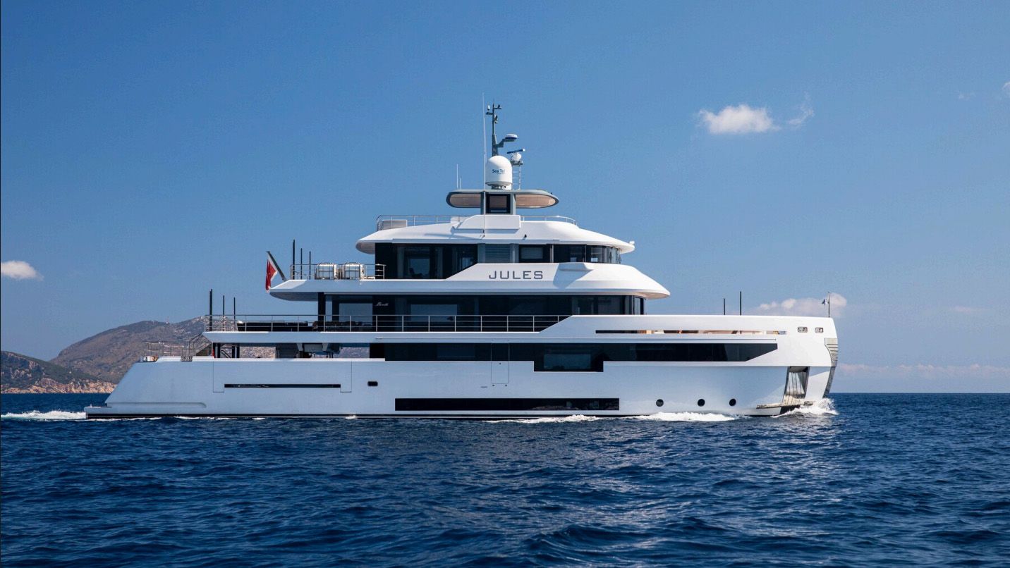 37m Benetti motor yacht Jules newly listed for sale