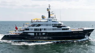 64m hakvoort motor yacht scout for sale