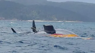oyster sailing yacht viva la vida capsizes during hamilton island race week