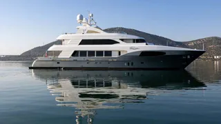 42m palmer johnson motor yacht i sea for sale