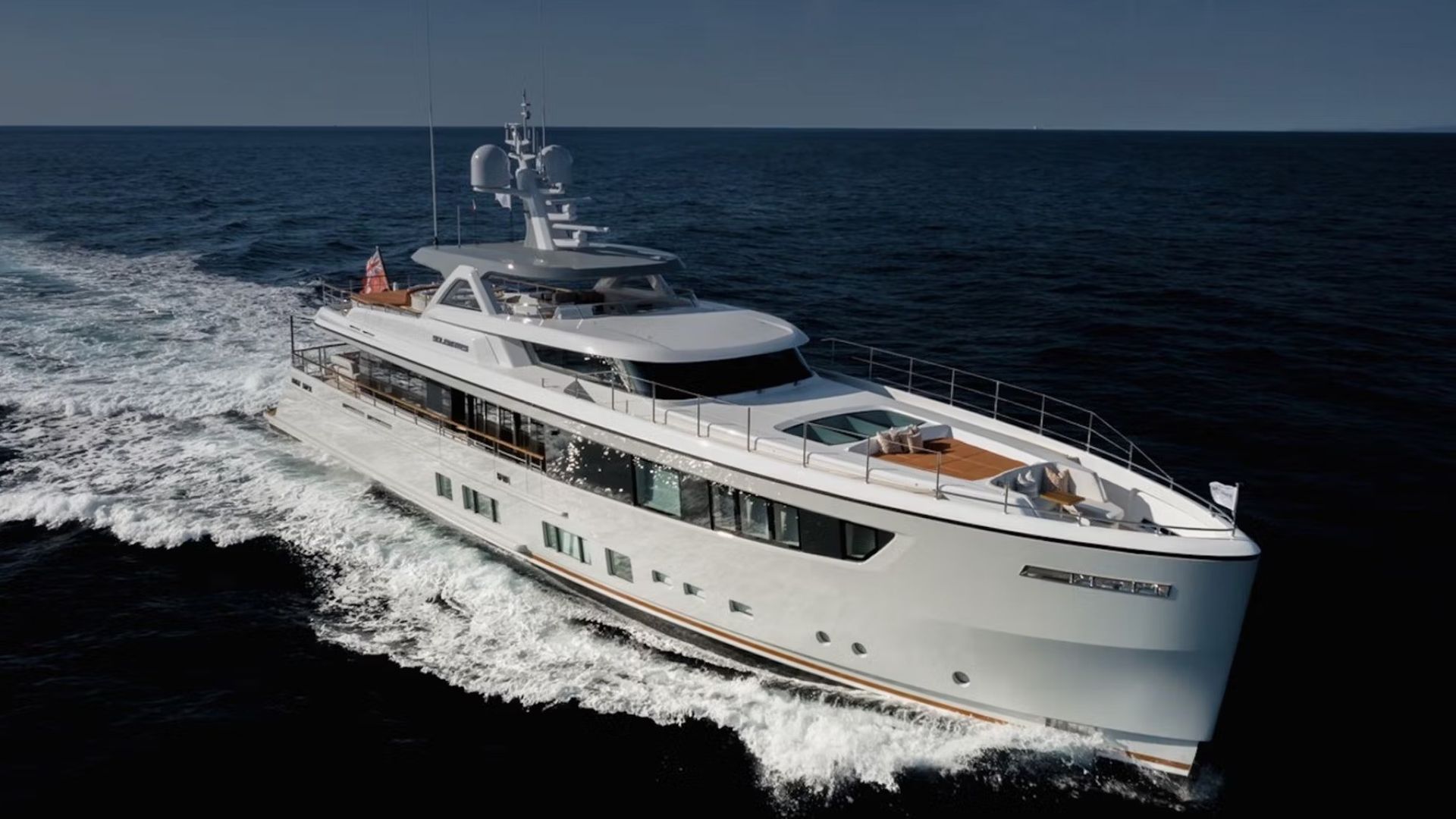 36m Mulder motor yacht Solemates V sold