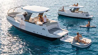 MIRAVA luxury yacht tender with autonomous navigation and modular design