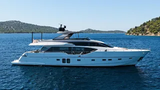 New CA on 27m Sanlorenzo SL86 motor yacht