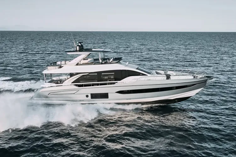 Azimut 78 Fly