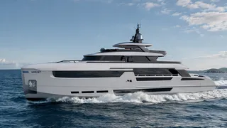 Alperen Aslan reveals 35m yacht concept Soie