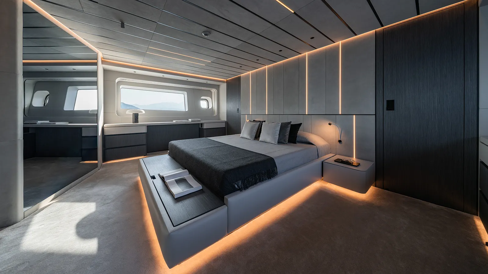 BRABUS AB 110 sundeck and flybridge layout