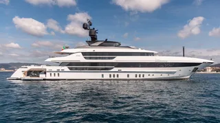 New CA on 53m Sanlorenzo motor yacht Alulim