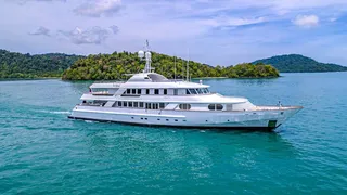 €1m price drop Azul V