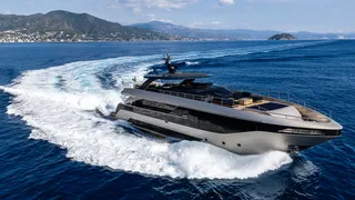First Maiora M|30 yacht model interiors