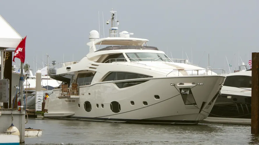 amore mio skyler motoryacht ferretti custom line 100 30m 2012 half profile