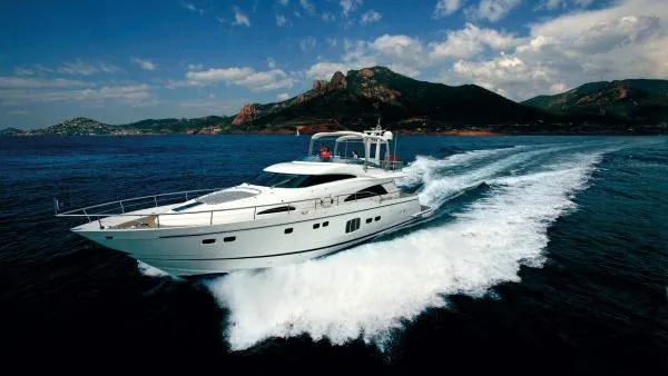 xke-yacht