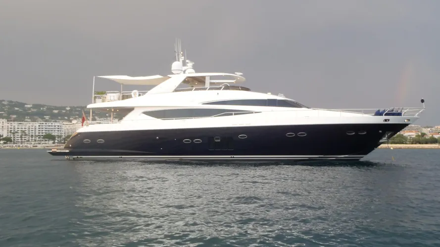 legenda-yacht-for-sale-profile