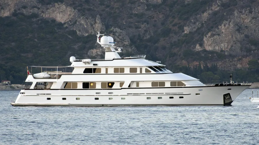 ligaya-yacht-exterior