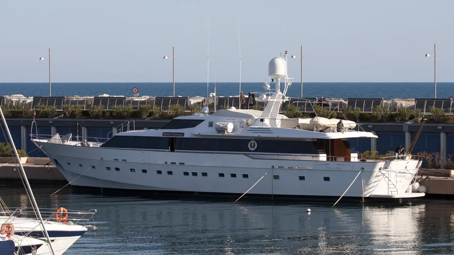 atlantic-endeavour-yacht-exterior