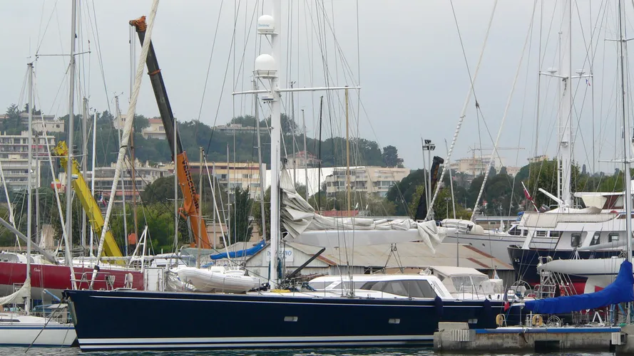 vaimiti-yacht-exterior