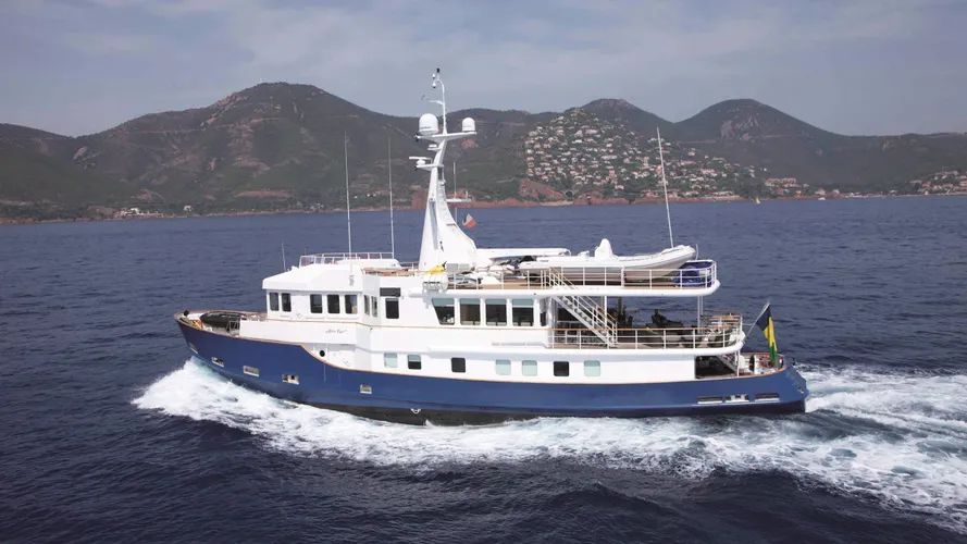 alter-ego-yacht-for-sale-profile