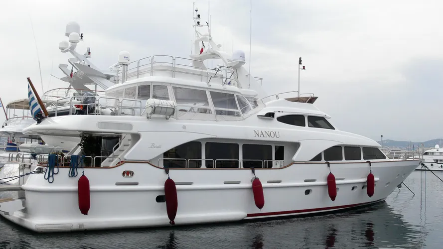 marques nanou motoryacht benetti tradiction 30m 2006 profile