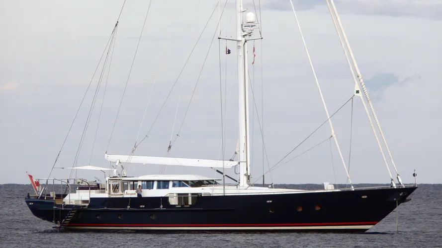 beaugeste-yacht-exterior