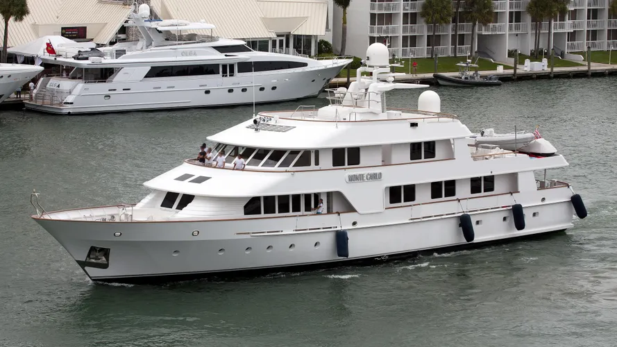 monte-carlo-yacht-exterior